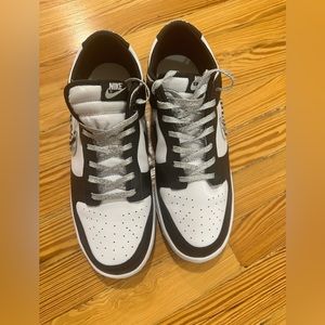 Nike Dunk Low Golden Goose Forward Show Rehab Men’s 12 Brand new